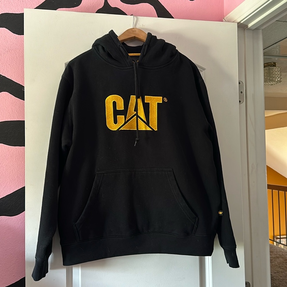 Men’s CAT sweatshirt!!!
